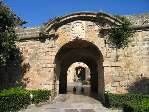 海側から城下町側への門